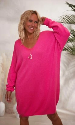 Petite Robe Pull Alcinda Oversize Rose Fuchsia -Vêtements Soldes 2024 facetune 24 11 2023 09 10 04
