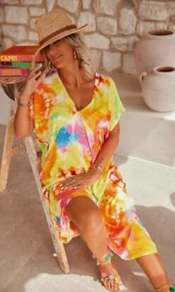 Robe Izabella Colorful -Vêtements Soldes 2024 facetune 25 07 2023 10 34 48