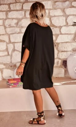 T-Shirt Iloé Oversize Noir Lucky Eye -Vêtements Soldes 2024 facetune 25 07 2023 15 39 16