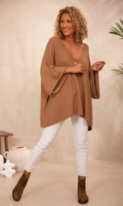Pull Léon Oversize Camel -Vêtements Soldes 2024 facetune 25 09 2023 14 16 31