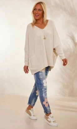 Jean's Laslo Used Denim Flower -Vêtements Soldes 2024 facetune 26 01 2024 12 54 57 1