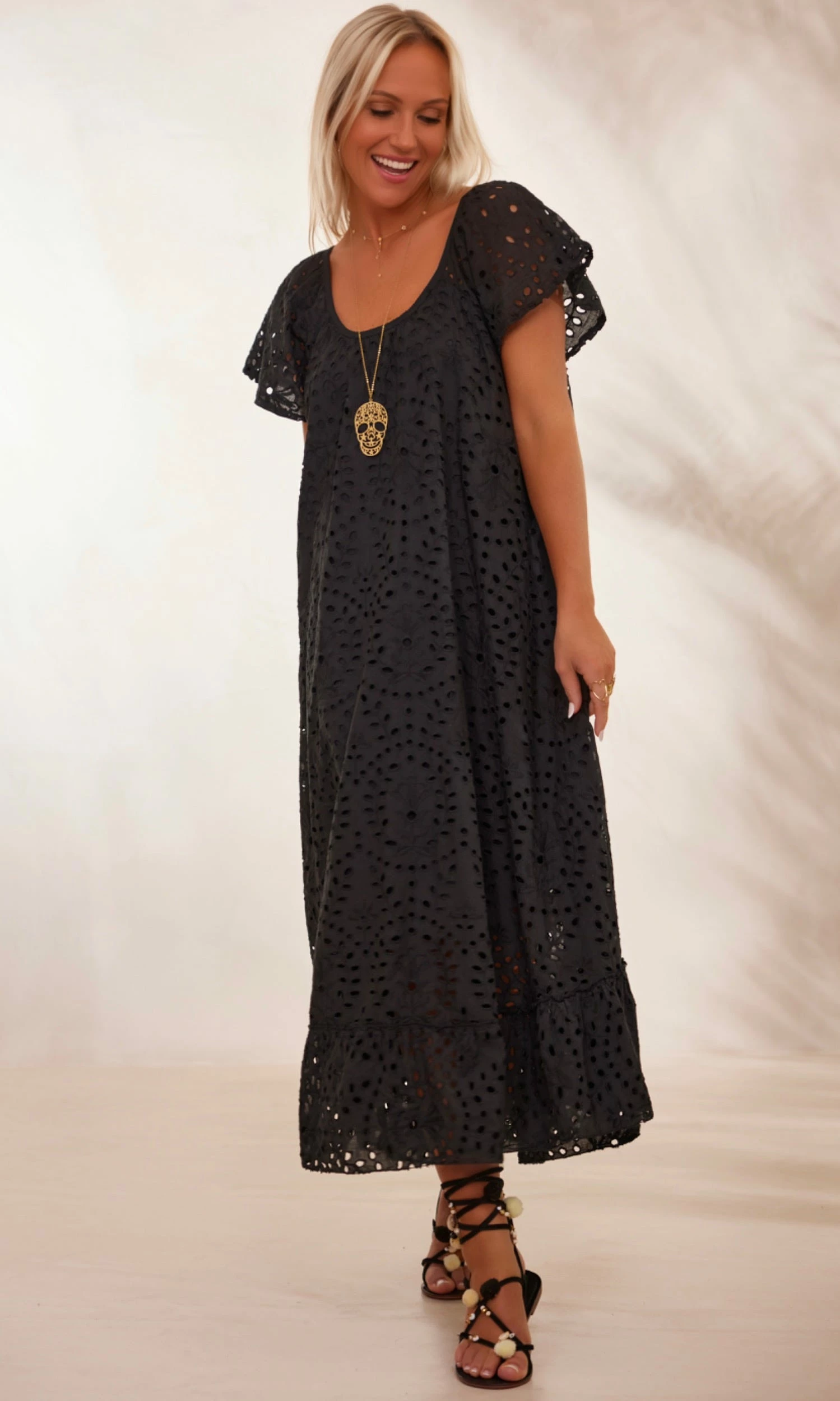 Robe Tess Broderie Noir 3 Robe Tess Broderie Noir