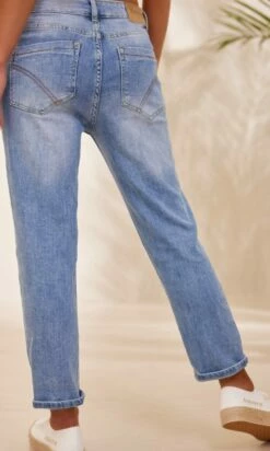 Jean's Boyfriend Tarek Used Denim -Vêtements Soldes 2024 facetune 26 01 2024 16 33 24