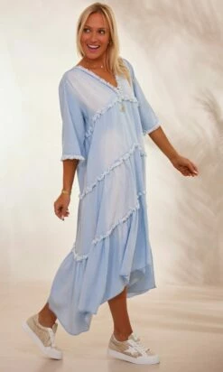 Robe Talya Jean's Bleach 12 Robe Talya Jean's Bleach -Vêtements Soldes 2024 facetune 26 01 2024 16 53 35