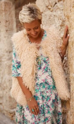 Robe Talya Bleu Vert Flower Bloom -Vêtements Soldes 2024 facetune 26 10 2023 09 49 12