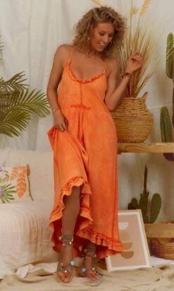 Robe Sakina Voile De Coton Orange 14 Robe Sakina Voile De Coton Orange -Vêtements Soldes 2024 facetune 27 02 2024 10 44 06
