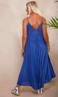Robe Marlia Bleu Electrique Irisé -Vêtements Soldes 2024 facetune 27 09 2023 10 13 06