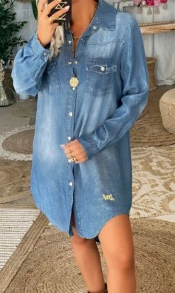 Petite Robe Cameron Jean's Used Denim -Vêtements Soldes 2024 facetune 27 09 2023 10 30 20