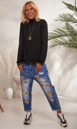 Jean's Irvin Used Denim Léo Hearts -Vêtements Soldes 2024 facetune 27 11 2023 10 02 58 1