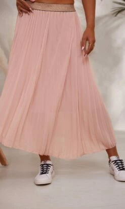 Jupe Plissée Nahla Rose Clair -Vêtements Soldes 2024 facetune 27 11 2023 12 07 46