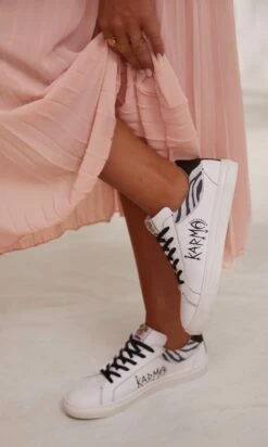 Jupe Plissée Nahla Rose Clair -Vêtements Soldes 2024 facetune 27 11 2023 12 18 15