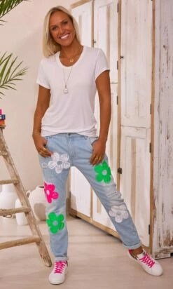 T-Shirt Essentiel Col Rond Blanc 13 T-Shirt Essentiel Col Rond Blanc -Vêtements Soldes 2024 facetune 28 02 2024 15 34 22