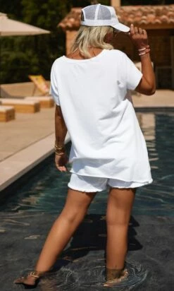 T-Shirt Oli Sweat Fin Blanc MinoFromTheSouth Or -Vêtements Soldes 2024 facetune 28 06 2023 10 25 49