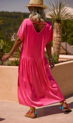 Robe Georgia Satin Rose Fuchsia -Vêtements Soldes 2024 facetune 28 06 2023 10 54 48