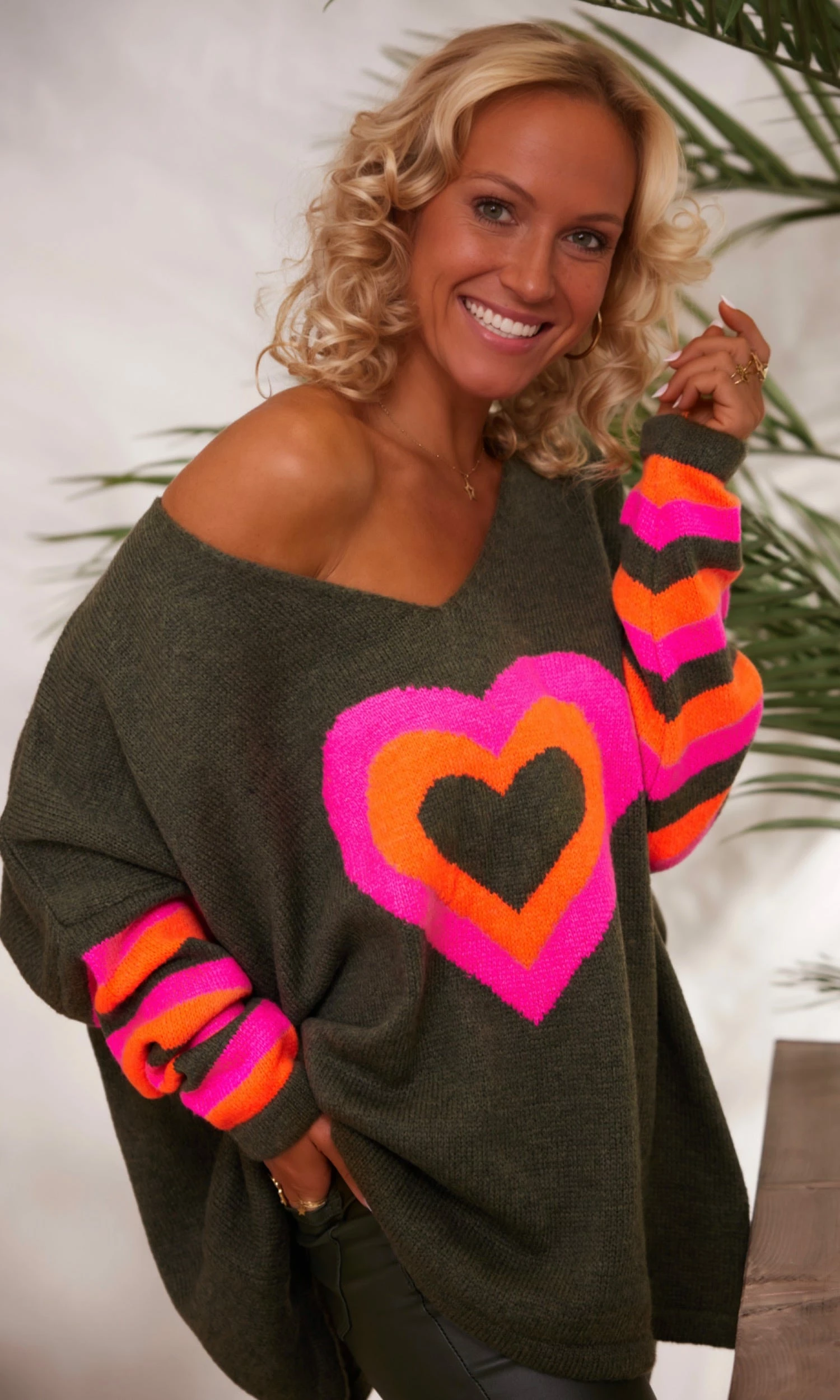 Pull Rayco Oversize Kaki Big Heart 4 Pull Rayco Oversize Kaki Big Heart – Image 2