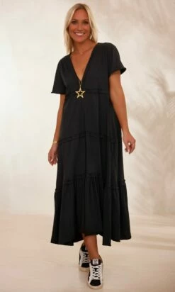 Produits populaires -Vêtements Soldes 2024 facetune 29 01 2024 09 13 17