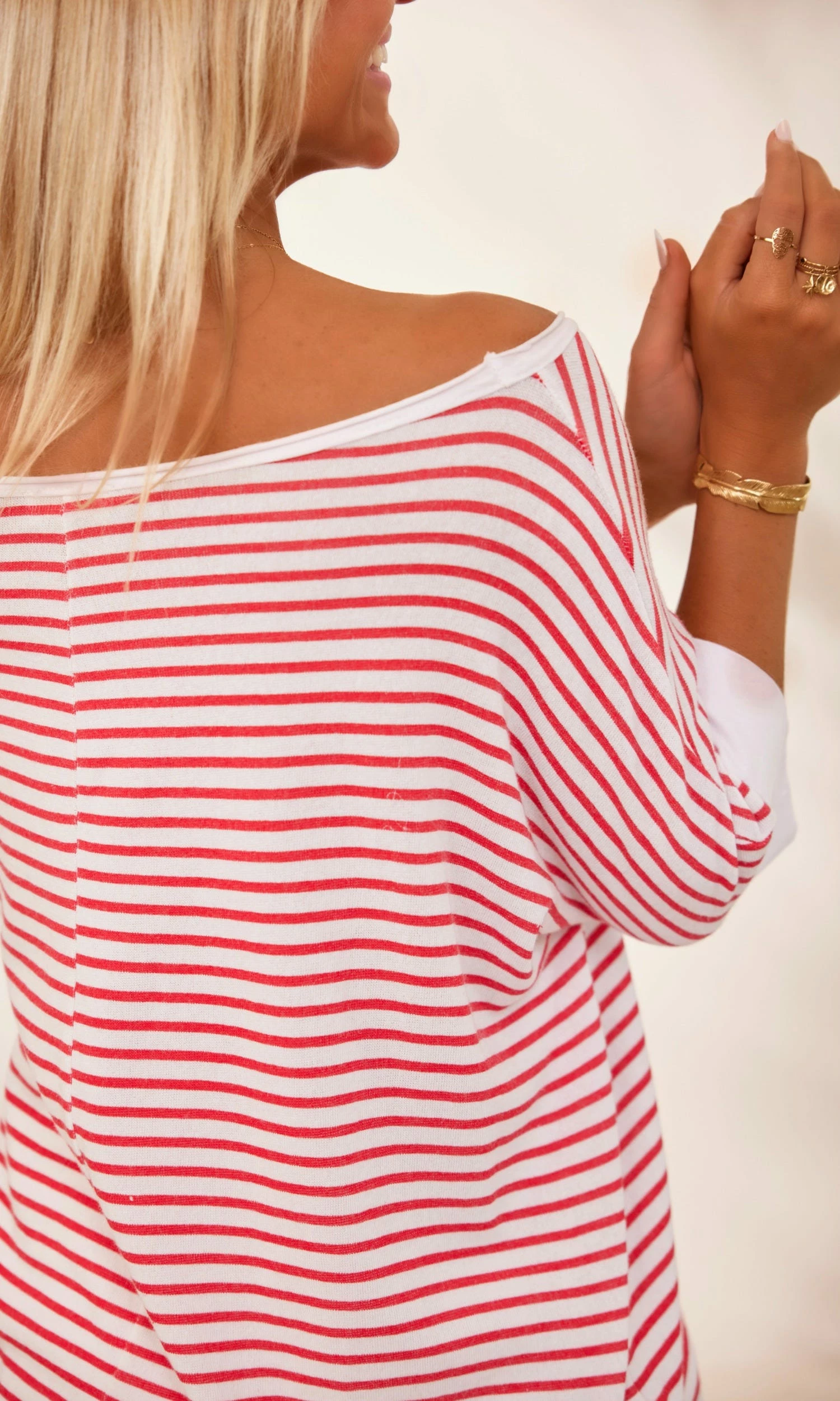 T-Shirt Oscar Oversize Blanc Marinière Rouge 5 T-Shirt Oscar Oversize Blanc Marinière Rouge – Image 3