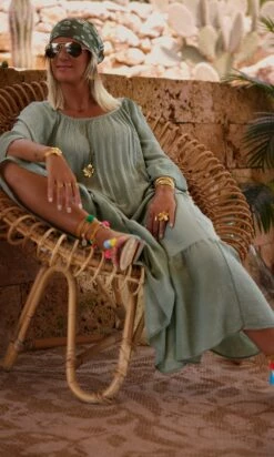 Robe De Plage Alizée Kaki -Vêtements Soldes 2024 facetune 29 06 2023 11 50 19