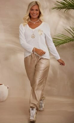 Produits populaires -Vêtements Soldes 2024 facetune 29 08 2023 10 36 26 1