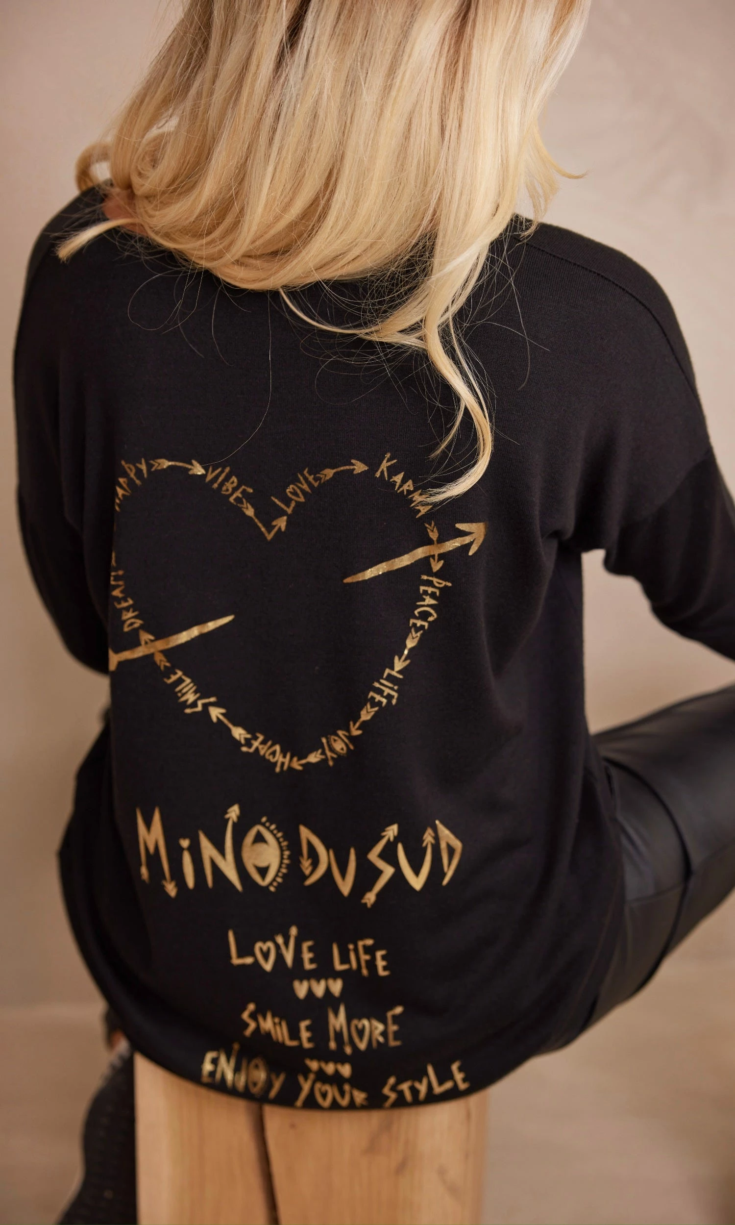 Pull Jango Noir Love Cupidon Or 8 Pull Jango Noir Love Cupidon Or – Image 6