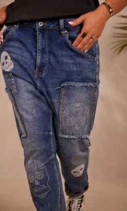 Jean's Tylo Used Brut Strass Skull -Vêtements Soldes 2024 facetune 29 08 2023 11 53 07