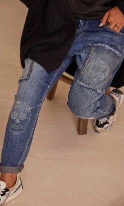 Jean's Tylo Used Brut Strass Skull -Vêtements Soldes 2024 facetune 29 08 2023 11 59 37 1