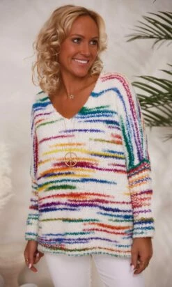 Pull Zack Oversize Blanc Cassé Stripes Multicolor -Vêtements Soldes 2024 facetune 29 11 2023 10 36 24