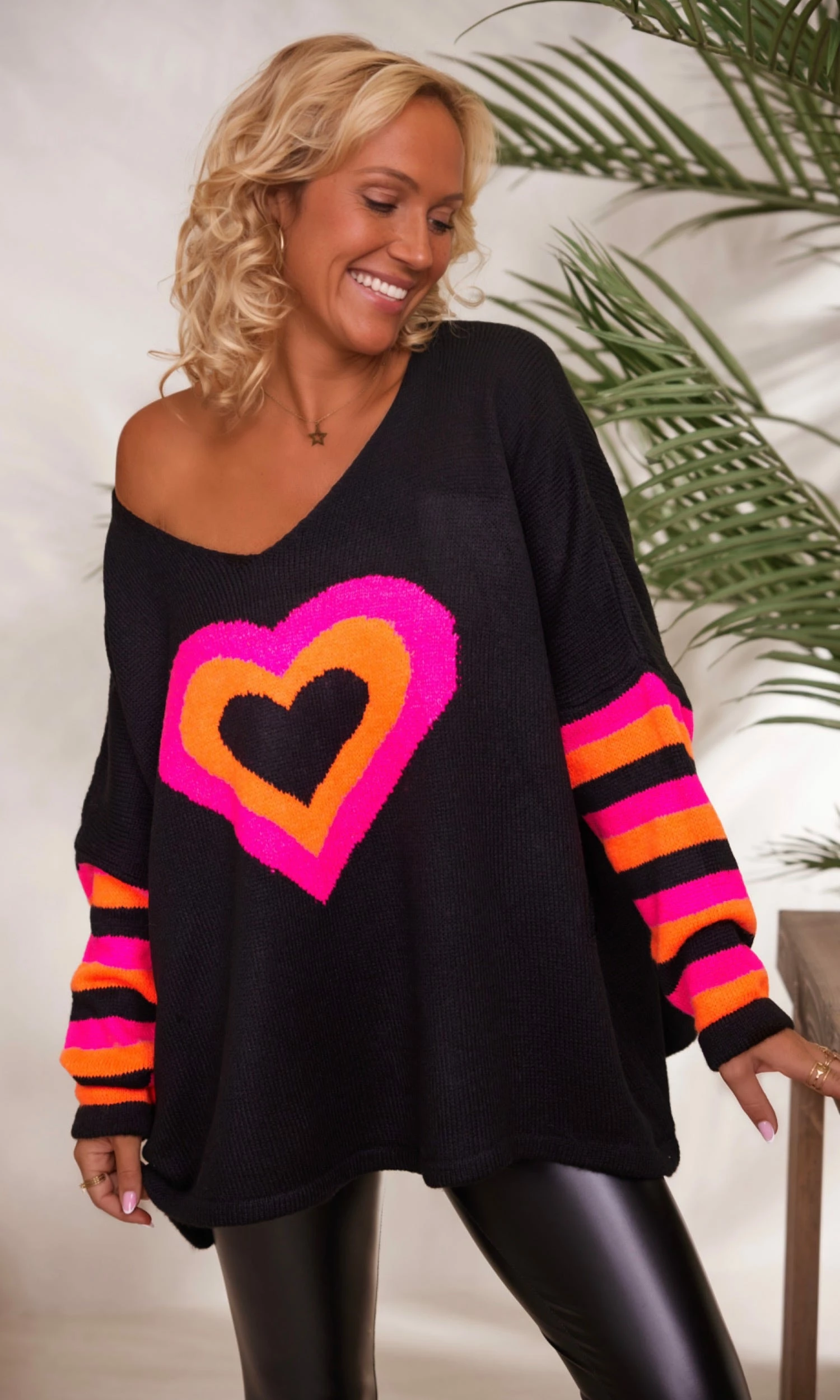 Pull Rayco Oversize Noir Big Heart 4 Pull Rayco Oversize Noir Big Heart – Image 2