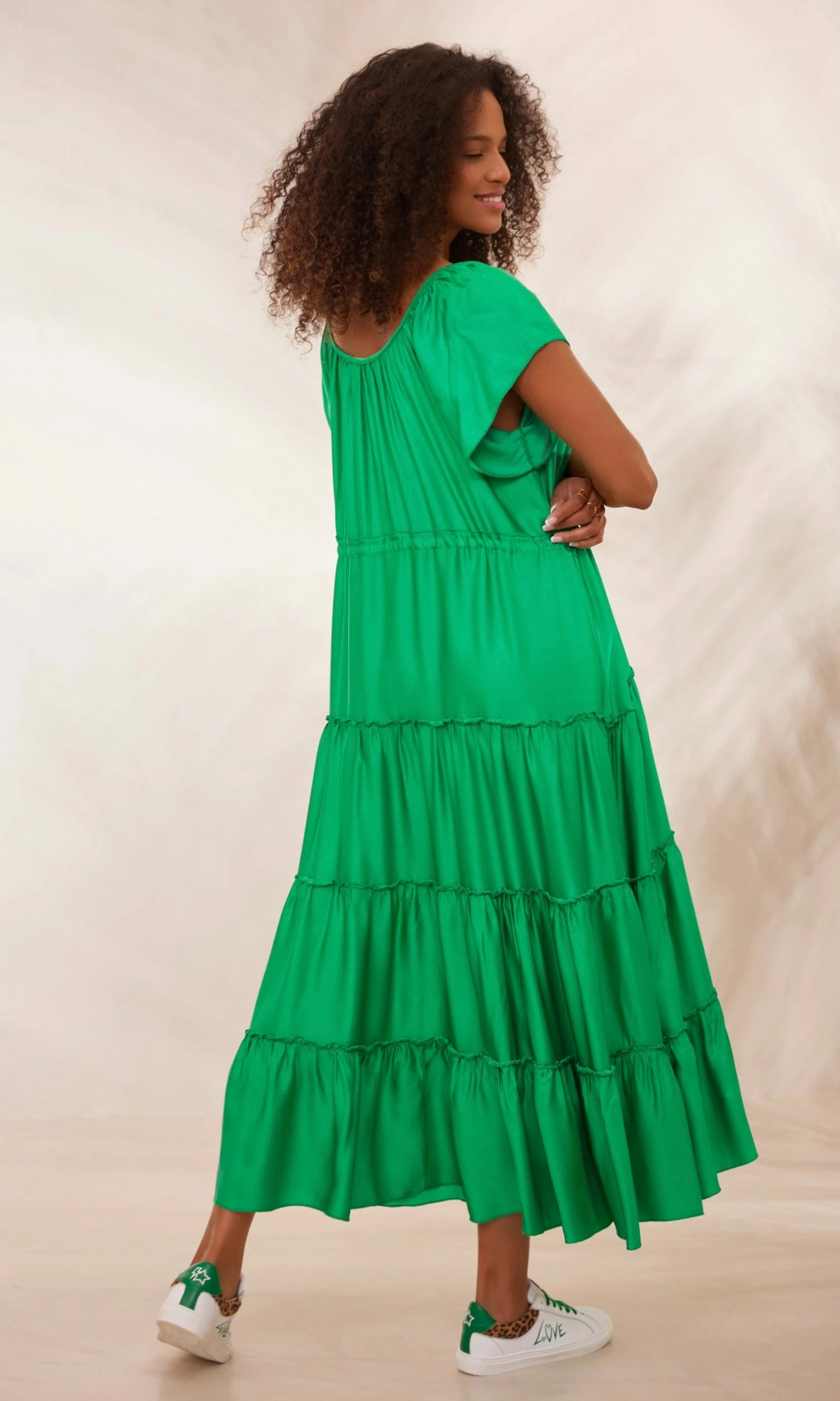 Robe Anaïs Satin Vert Brésil 7 Robe Anaïs Satin Vert Brésil – Image 5