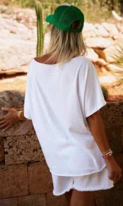 T-Shirt Solene Oversize Blanc Isalove Vert Brésil 15 T-Shirt Solene Oversize Blanc Isalove Vert Brésil -Vêtements Soldes 2024 facetune 30 06 2023 09 49 21 1