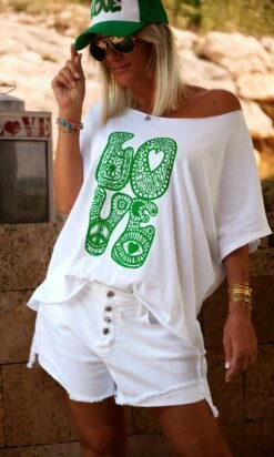 T-Shirt Solene Oversize Blanc Isalove Vert Brésil 14 T-Shirt Solene Oversize Blanc Isalove Vert Brésil -Vêtements Soldes 2024 facetune 30 06 2023 09 49 47