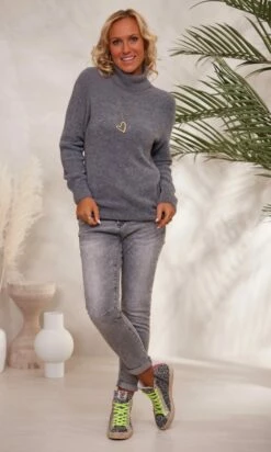 Pull Basic Col Roulé Gris -Vêtements Soldes 2024 facetune 30 11 2023 12 12 19