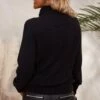 Pull Basic Col Roulé Noir 2 Pull Basic Col Roulé Noir -Vêtements Soldes 2024 facetune 30 11 2023 15 25 38 1
