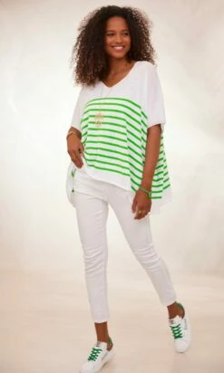 Pull Yann MC Oversize Blanc Marinière Vert Brésil -Vêtements Soldes 2024 facetune 31 01 2024 10 42 05