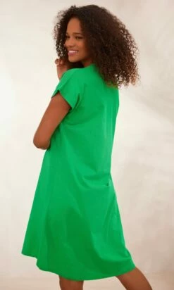 Petite Robe Isadora Vert Brésil Pluma Skull Multicolor 11 Petite Robe Isadora Vert Brésil Pluma Skull Multicolor -Vêtements Soldes 2024 facetune 31 01 2024 12 11 23