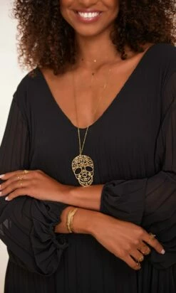 Robe Nuria Plissée Noir 11 Robe Nuria Plissée Noir -Vêtements Soldes 2024 facetune 31 01 2024 12 20 04