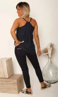Pantalon Meryl Bleu Marine -Vêtements Soldes 2024 facetune 31 01 2024 12 48 59