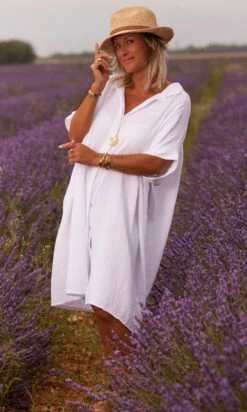 Petite Robe Chemise Sherine Oversize Blanc -Vêtements Soldes 2024 img 0702 facetune 17 07 2023 10 31 02