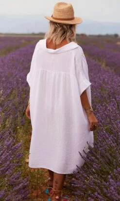 Petite Robe Chemise Sherine Oversize Blanc -Vêtements Soldes 2024 img 0704 facetune 17 07 2023 10 34 00