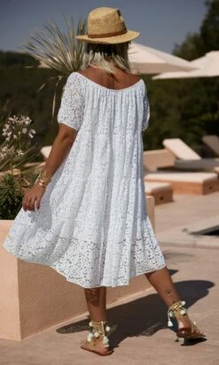 Petite Robe Daria Dentelle Blanc 11 Petite Robe Daria Dentelle Blanc -Vêtements Soldes 2024 img 2563 facetune 28 06 2023 09 29 59