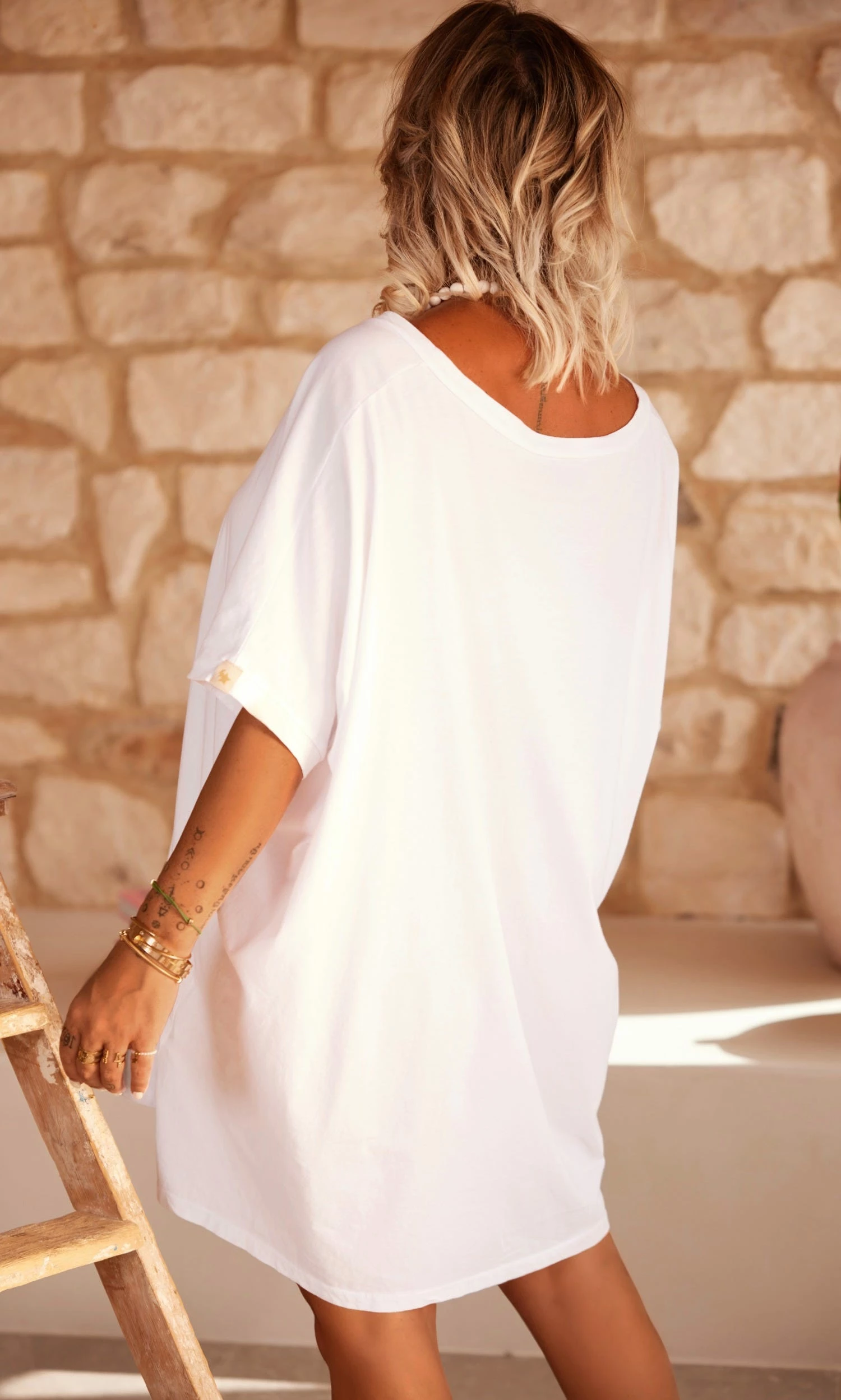 T-Shirt Iloé Oversize Blanc Lucky Eye 8 T-Shirt Iloé Oversize Blanc Lucky Eye – Image 6