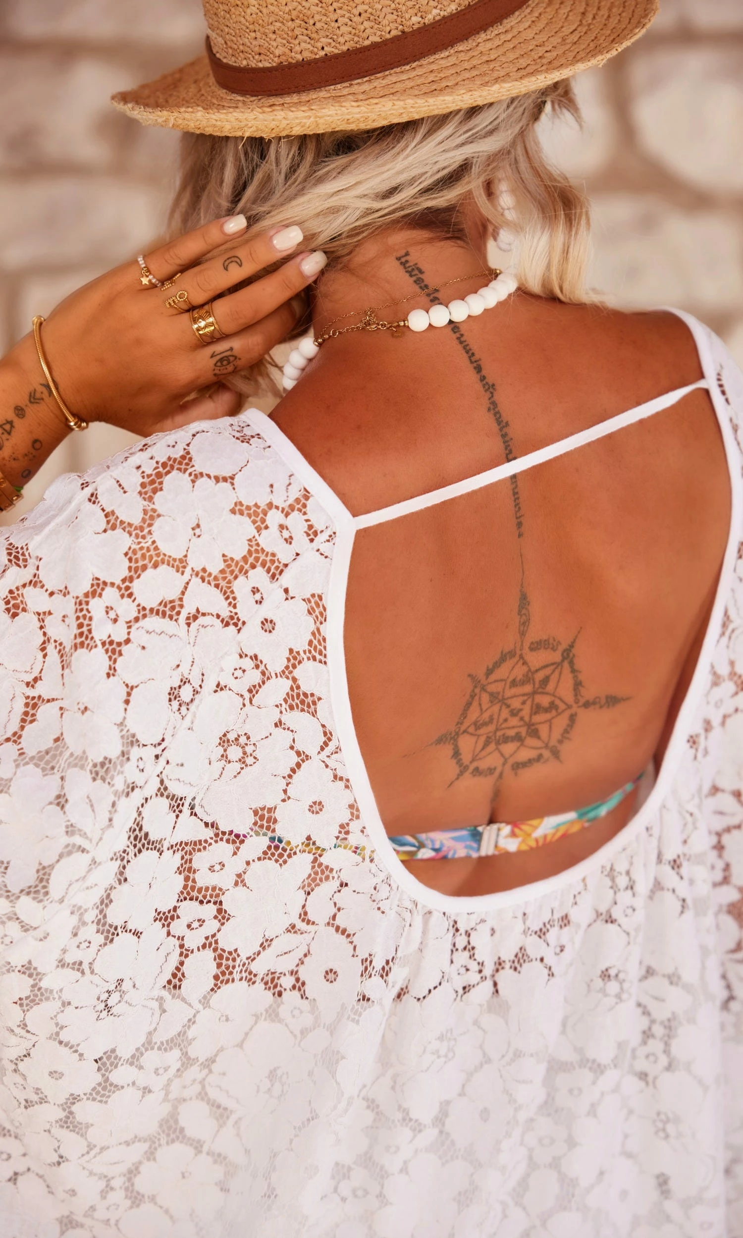 Petite Robe Joana Oversize Dentelle Blanc 3 Petite Robe Joana Oversize Dentelle Blanc