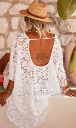 Petite Robe Joana Oversize Dentelle Blanc 13 Petite Robe Joana Oversize Dentelle Blanc -Vêtements Soldes 2024 img 3196 facetune 25 07 2023 16 33 57