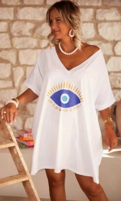 T-Shirt Iloé Oversize Blanc Lucky Eye 10 T-Shirt Iloé Oversize Blanc Lucky Eye -Vêtements Soldes 2024 img 3291 facetune 21 07 2023 09 01 54