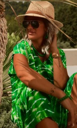 Robe Izabella Tie & Dye Lines Vert Brésil 10 Robe Izabella Tie & Dye Lines Vert Brésil -Vêtements Soldes 2024 img 3770 facetune 26 07 2023 12 25 33